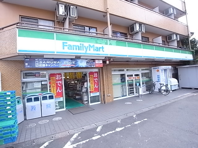 アクティブパレス旭ヶ丘 ﾌｧﾐﾘｰﾏｰﾄ 小松島店