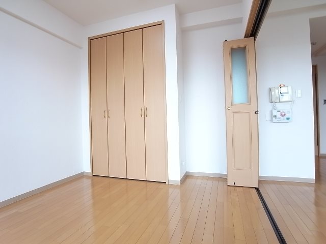 ロイヤルヴュー貝ケ森 ベッドルーム