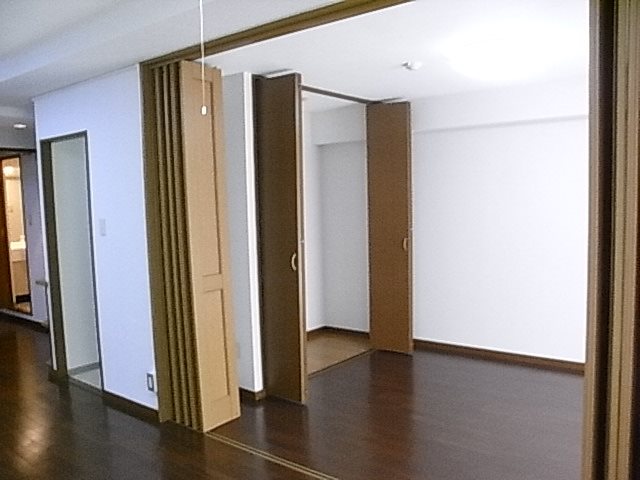 ライオンズマンション広瀬通 ベッドルーム