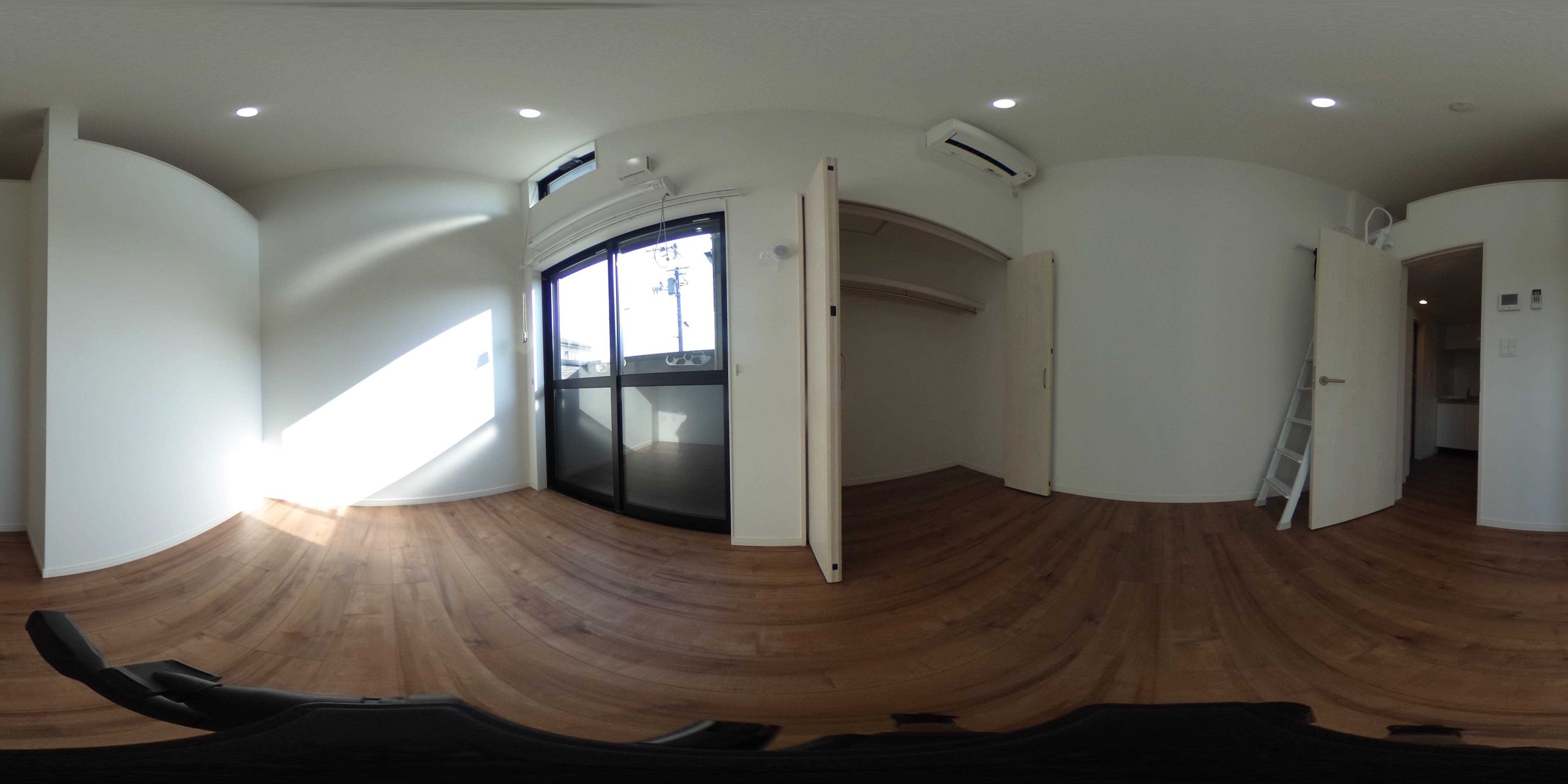 ※写真は他のお部屋になります