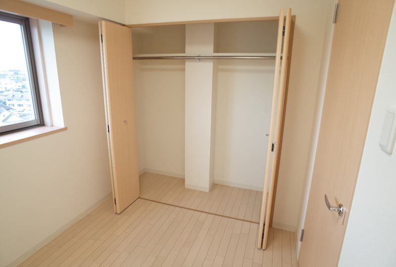 スクエア泉中央 収納