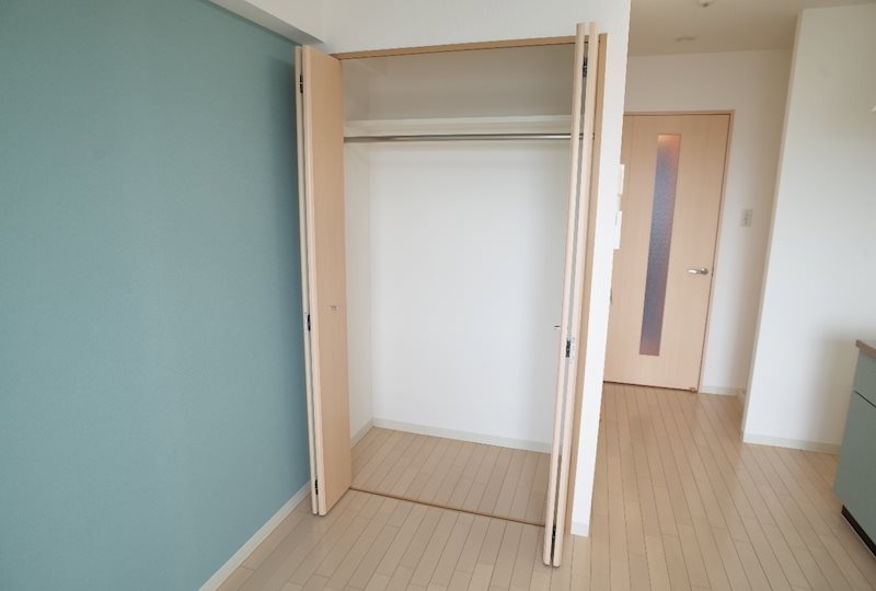 スクエア泉中央 収納