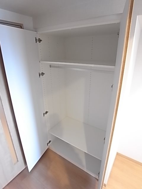 エルスタンザ仙台上杉 収納