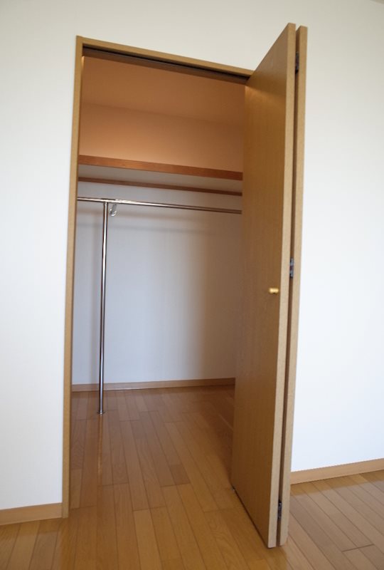 上杉五番館 ※室内写真は別のお部屋の写真になります。