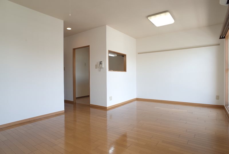 上杉五番館 ※室内写真は別のお部屋の写真になります。