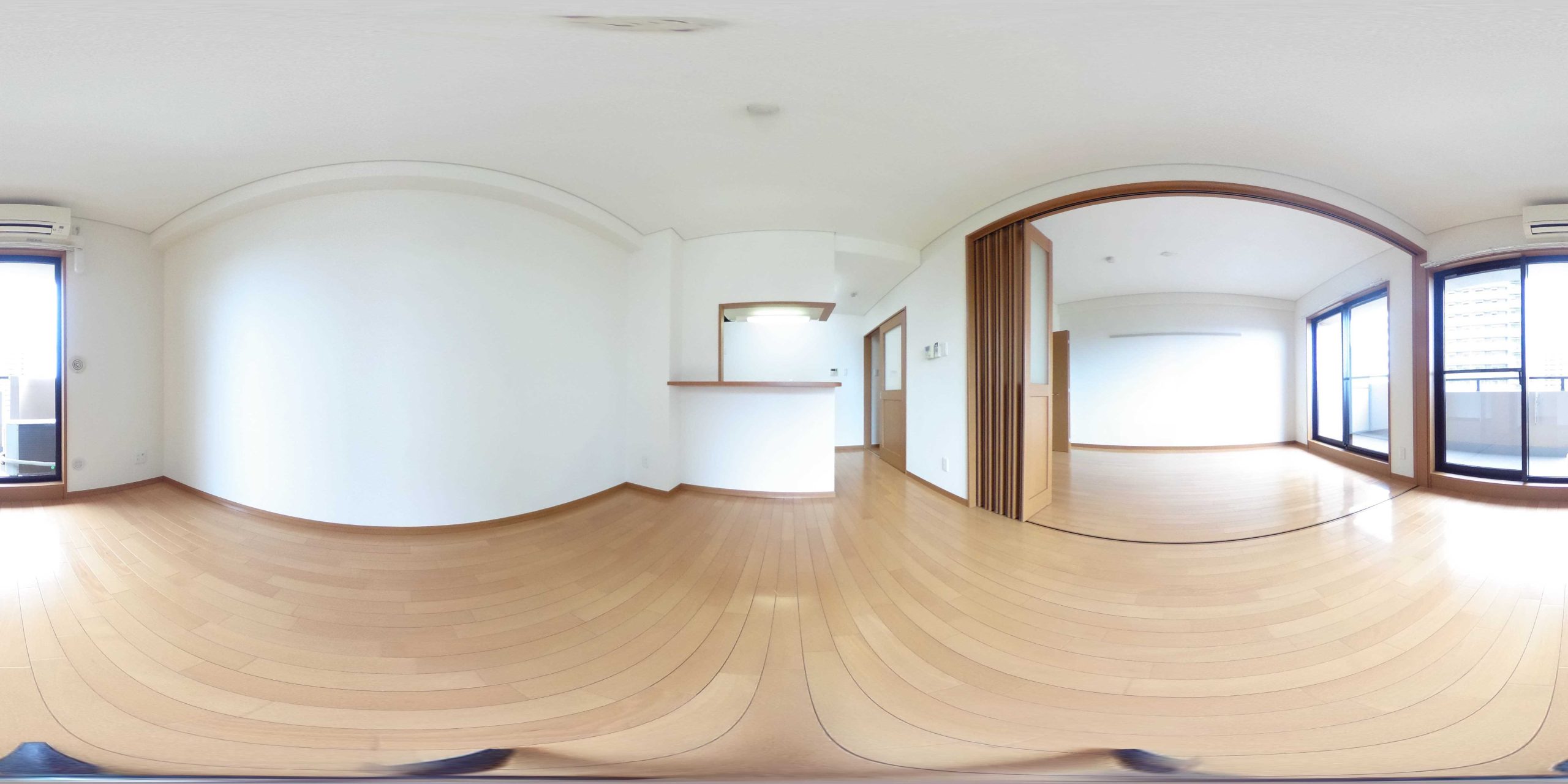 ※写真は他のお部屋になります。