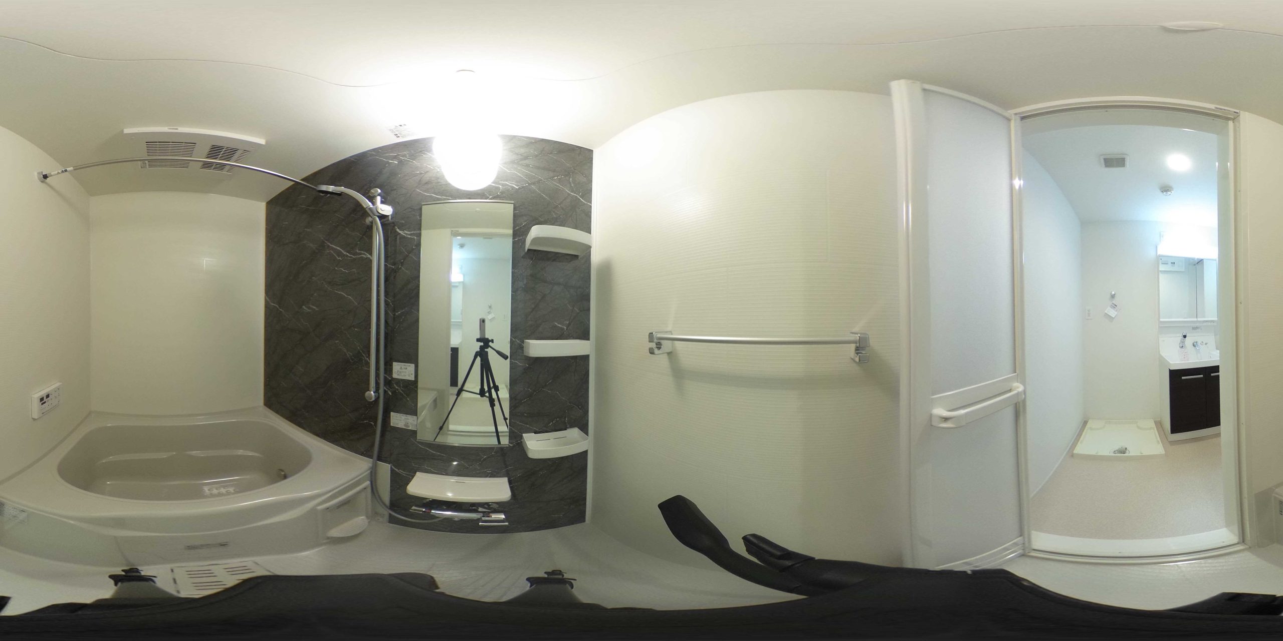 ※写真は他のお部屋になります。