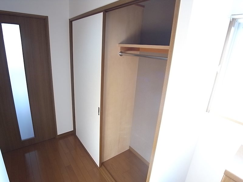トロワフレール ※角部屋タイプのお部屋です。