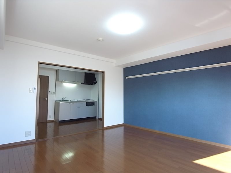 トロワフレール ※角部屋タイプのお部屋です。