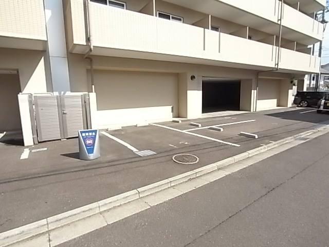 HF愛宕橋レジデンス 駐車場
