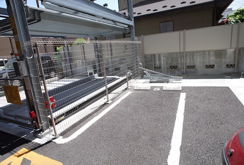 カーサ プリマ 駐車場