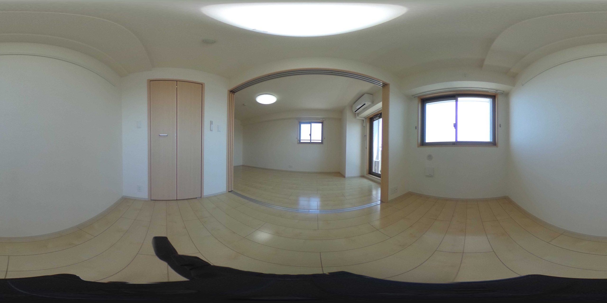 ※写真は他のお部屋になります。